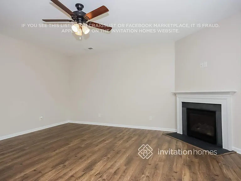 213 Atwater Landing Dr — Photo 3