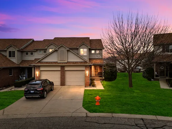 1273 Azalea Ln, Waterford, MI 48327