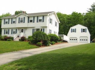 97 Hillcrest Rd, Litchfield, NH 03052