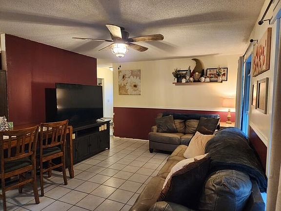 5th image of 62 Cedar Ct