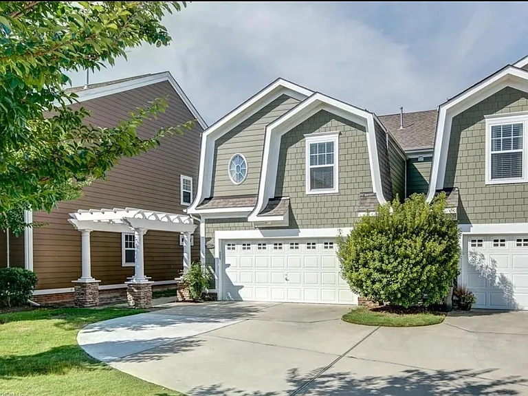 142 Sharpe Dr — Photo 4