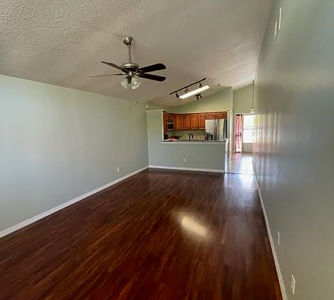 3rd image of 1269 Ashworth Dr