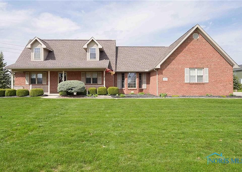 1st image of 2028 Lakeland Dr
