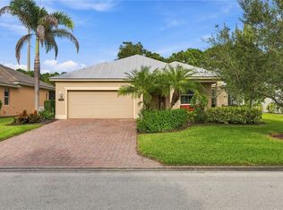 393 11th Sq SW, Vero Beach, FL 32962