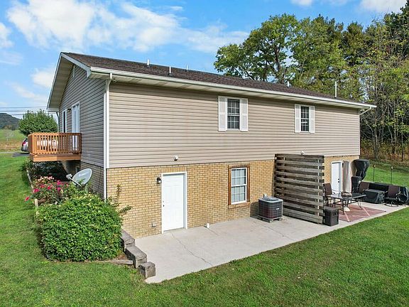 2nd image of 21543-B Green Spring Rd