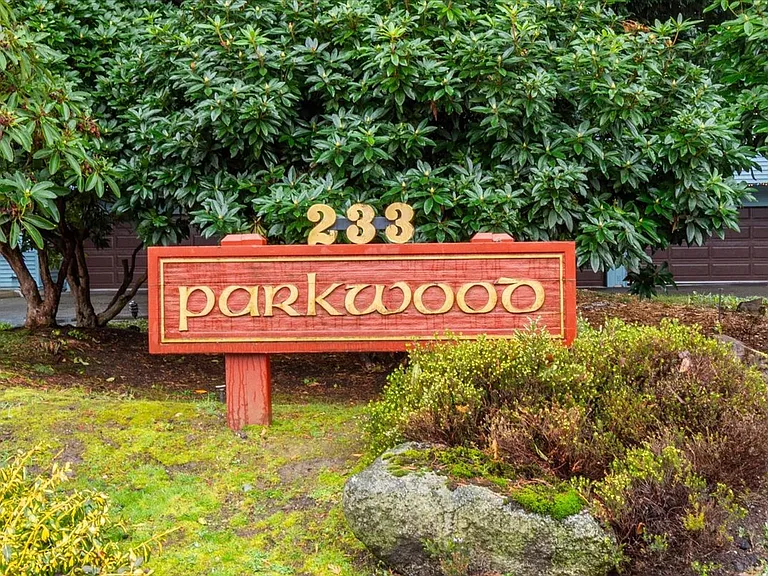 Welcome to Parkwood!!