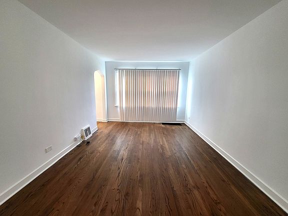 4th image of 5655 S Normandy Ave