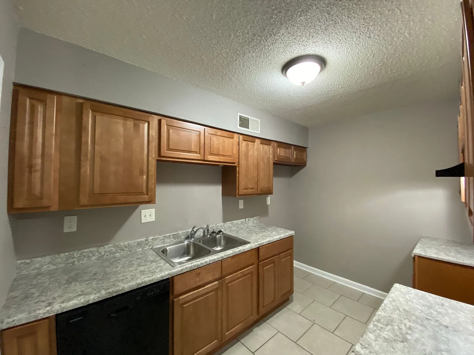 3835 Lucky Trail Dr — Photo 2