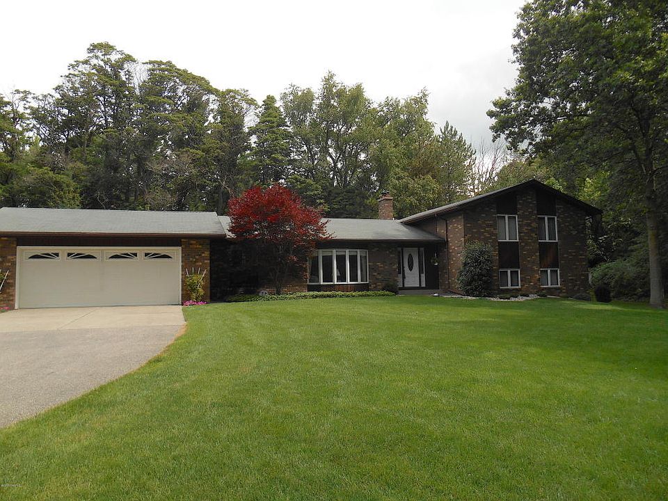 1st image of 3752 88th Ave
