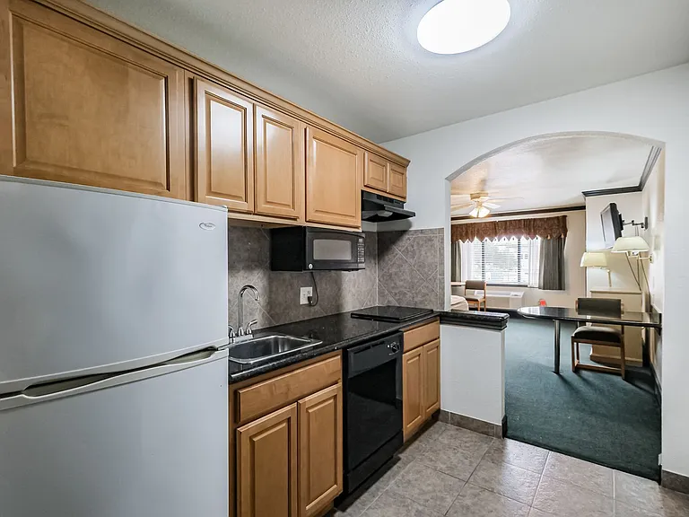 1025 Swanson St — Photo 50
