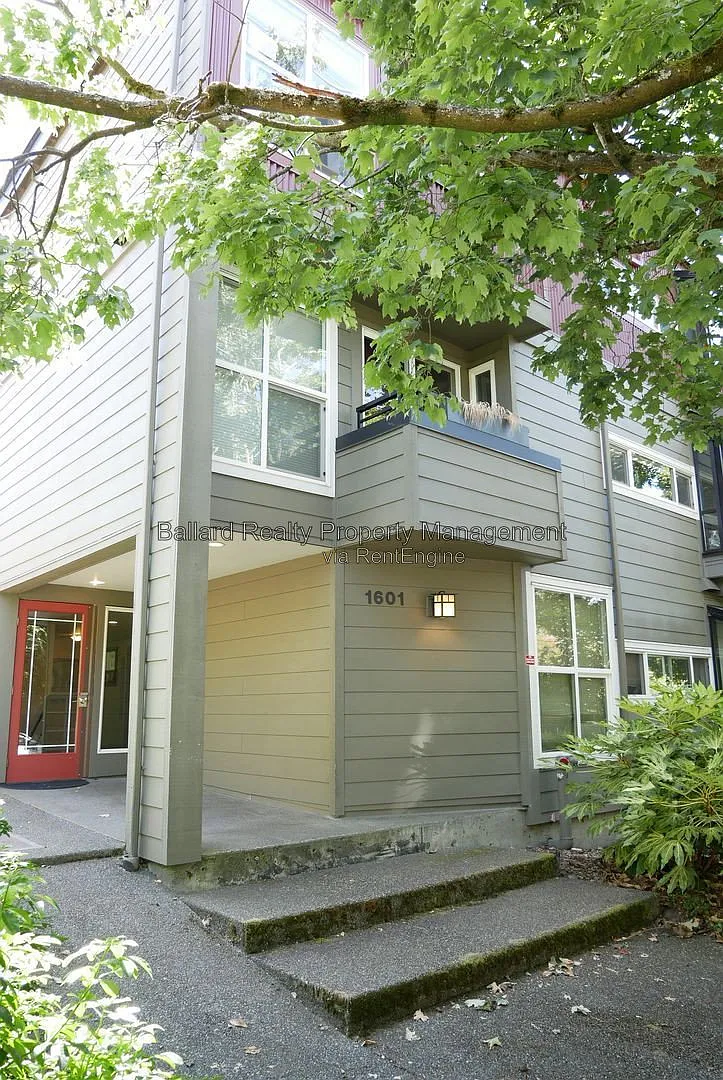 1 bed, 1.0 bath, 723 sqft, $2,000 — Photo 2