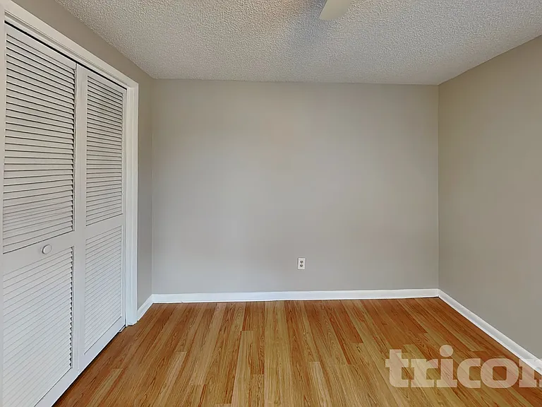 1311 Corner Oaks Dr — Photo 11