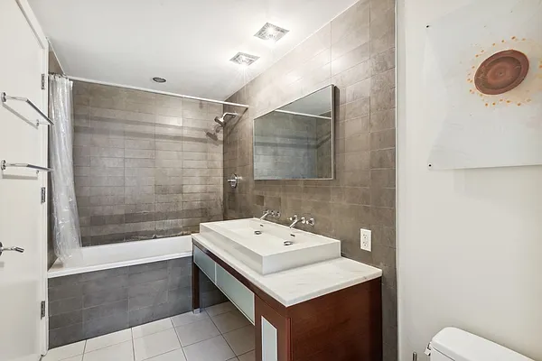 Rented by Miriam Izsak Realty  LLC | media 15