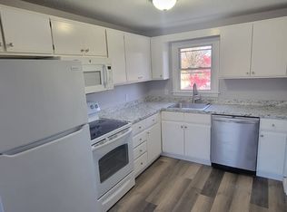 8 Hunnewell Rd #3, Worcester, MA 01606