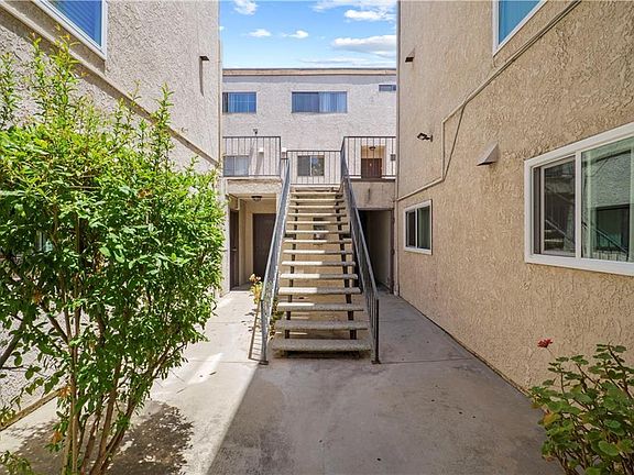 4th image of 6420 Hazeltine Ave APT 3
