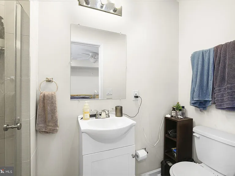 1431 Poplar St #D — Photo 17