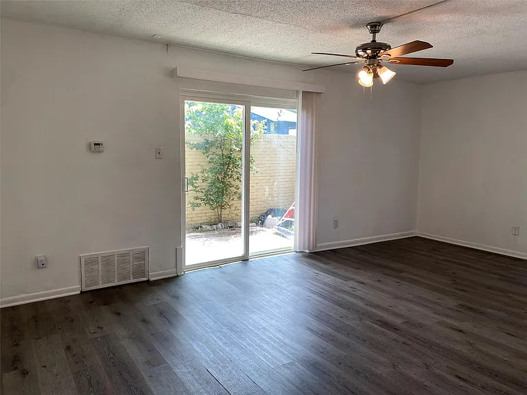 5002 Blue Spruce Cir #A — Photo 24