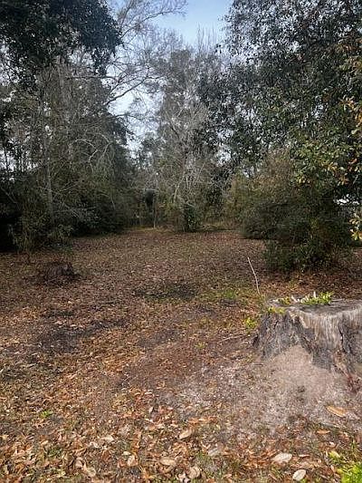 1st image of 112 Robin Hood Dr