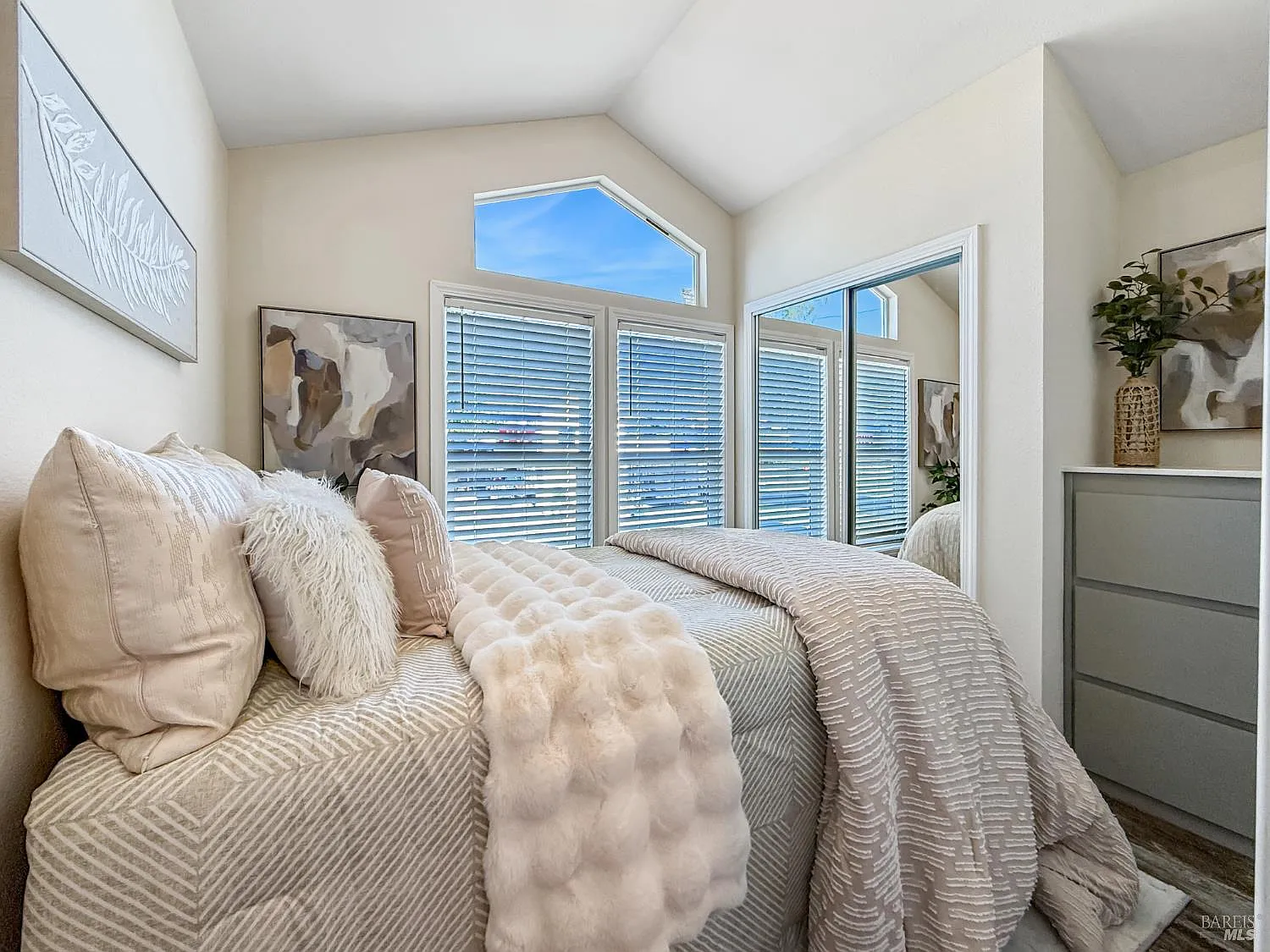 101 Colgan Avenue #3 - Photo 8