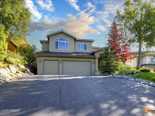 4742 Potter Crest Cir, Anchorage, AK 99519