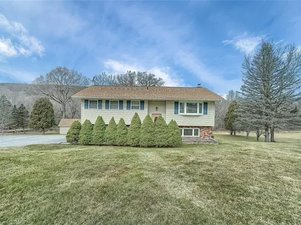 25 Emily Lane, Monroe, NY 10950