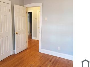 2416 E 77th St, Chicago, IL 60649