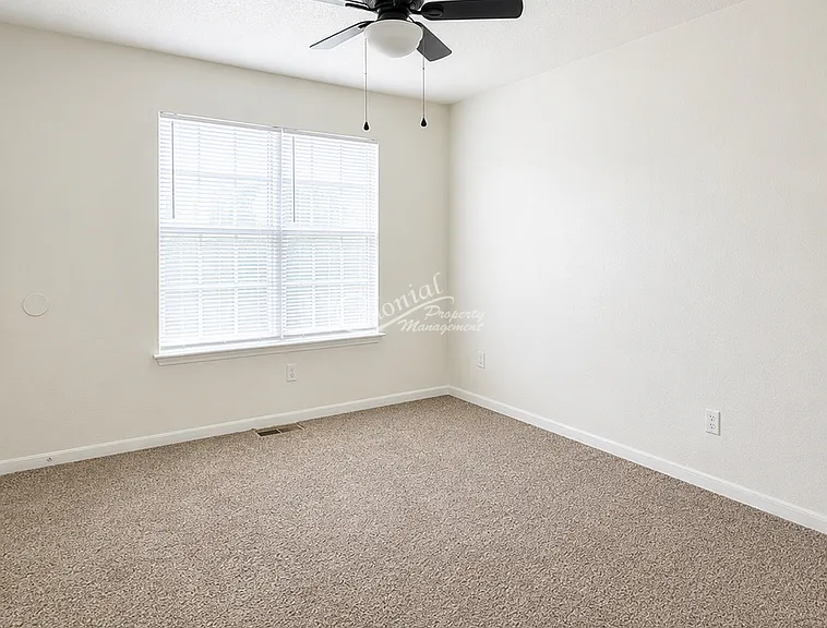 2806 Leroy Cir #B — Photo 8