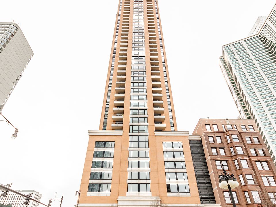 1st image of 1160 S Michigan Ave APT 1004