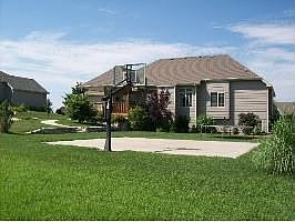 4th image of 2475 Saint Andrews Ln