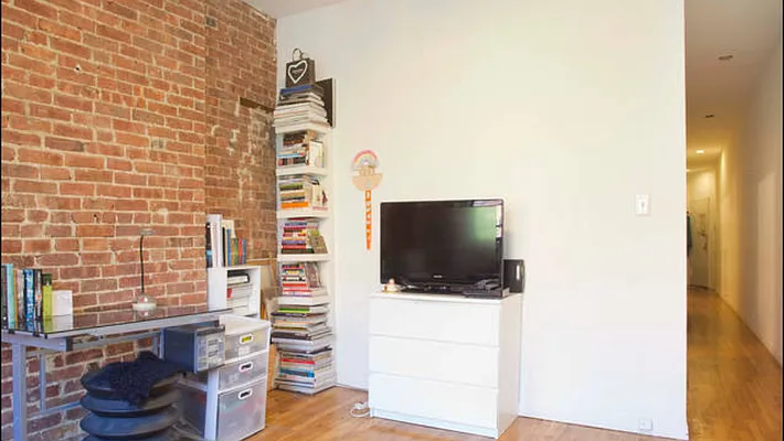 Rented by Upton Realty Group | media 11