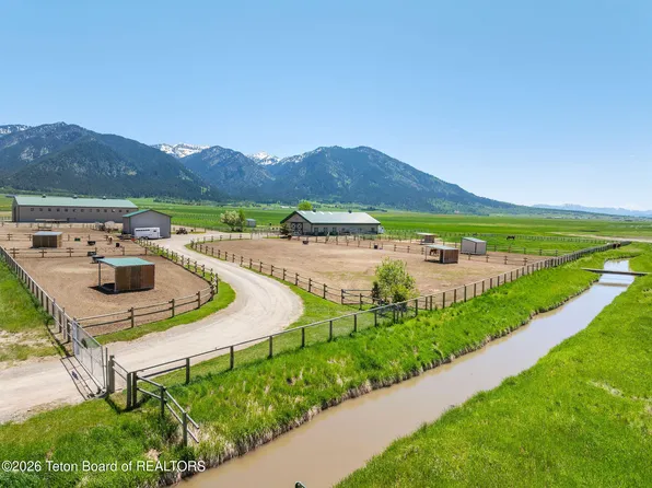 86 Hawks Rest Rd, Etna, WY 83118
