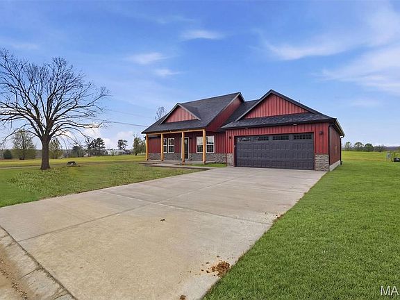 2nd image of 2601 M Country Dr