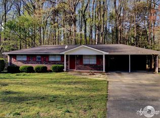 6197 Moss Dr, Douglasville, GA 30135