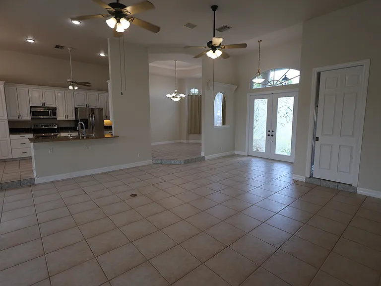 4905 Sands Blvd — Photo 6