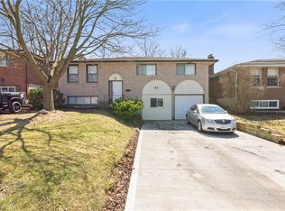23 Amherst Dr, Kitchener, ON N2P 1E1