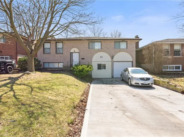 23 Amherst Dr, Kitchener, ON N2P 1E1
