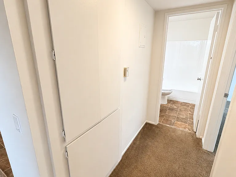 The Del Ciervo Apartments — Photo 18
