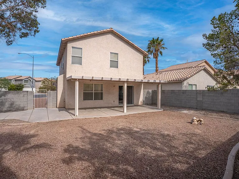 5531 Doubleday St — Photo 43