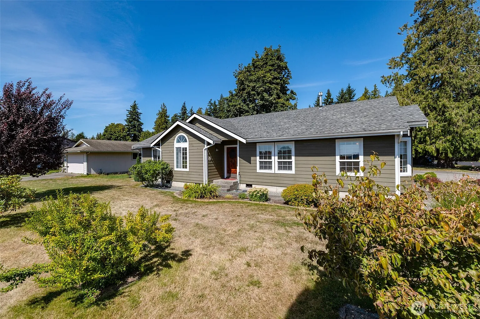 12988 Eagle Drive photo 1