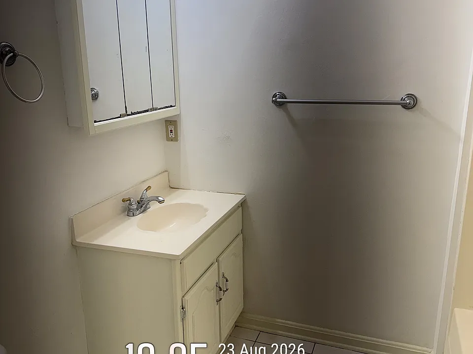 4 Brentwood Ln