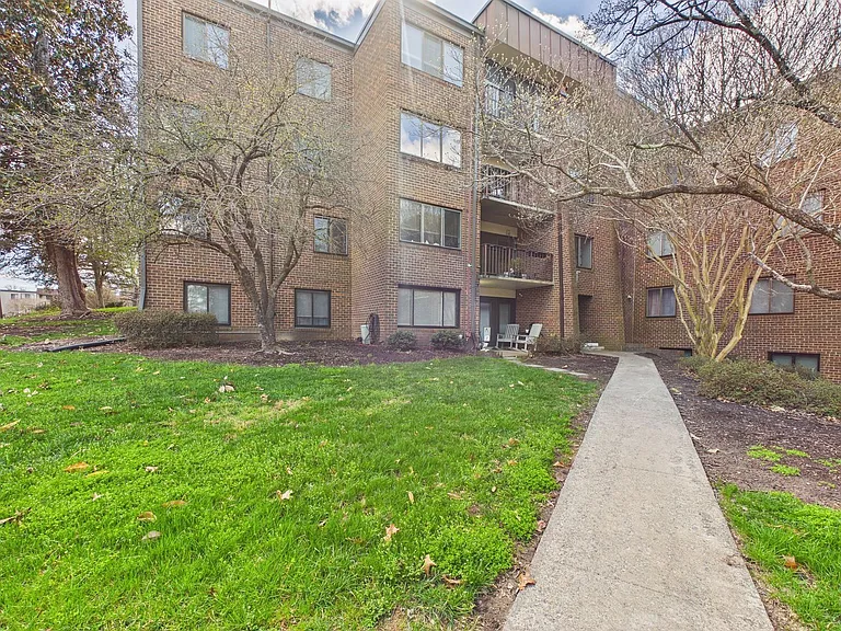 1501 Bronwyn Rd #303 — Photo 20