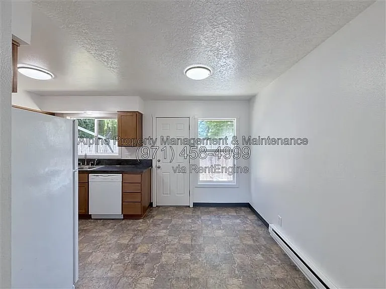 2313 21st Pl — Photo 3