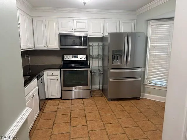 2 bed, 2.5 bath, 1341 sqft, $1,950 — Photo 2