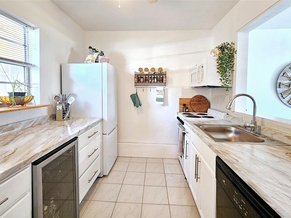 1st image of 4701 NW 34th Street #409