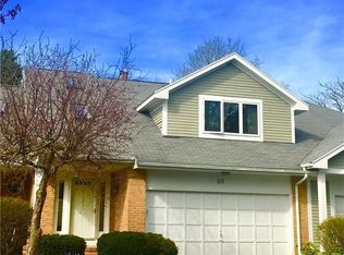 115 Running Brook Ln, Rochester, NY 14626