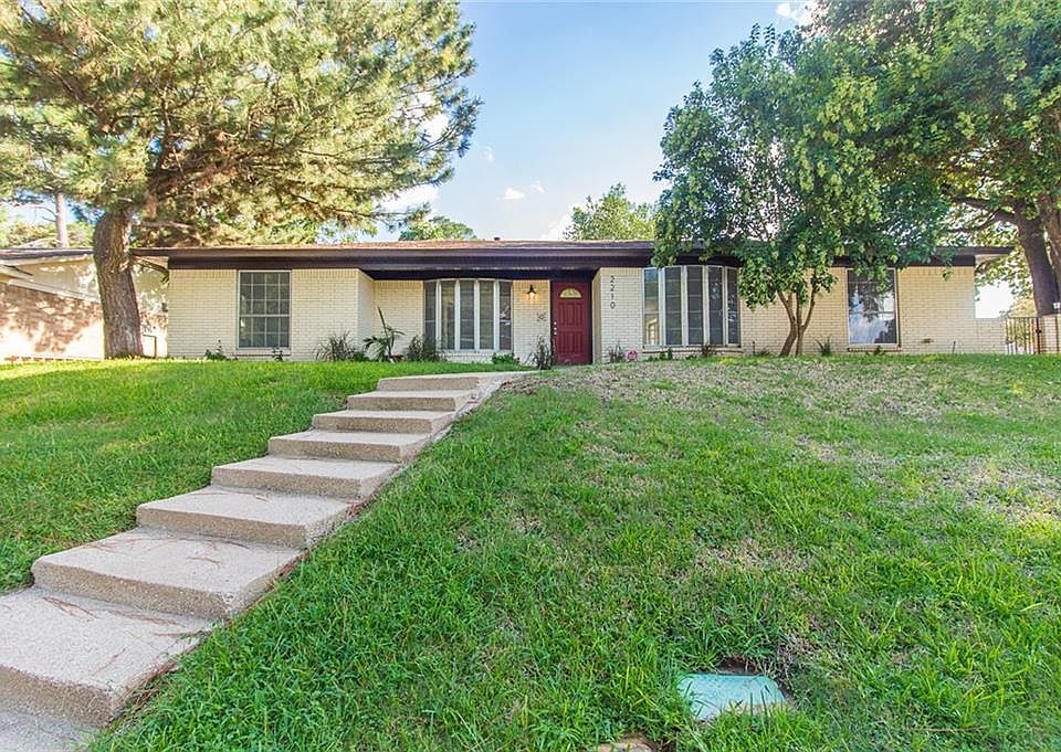 1st image of 2210 Vail Ct