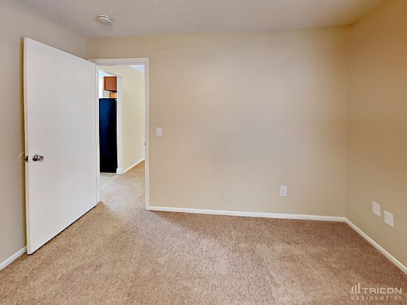 2nd image of 609 Leland Dr