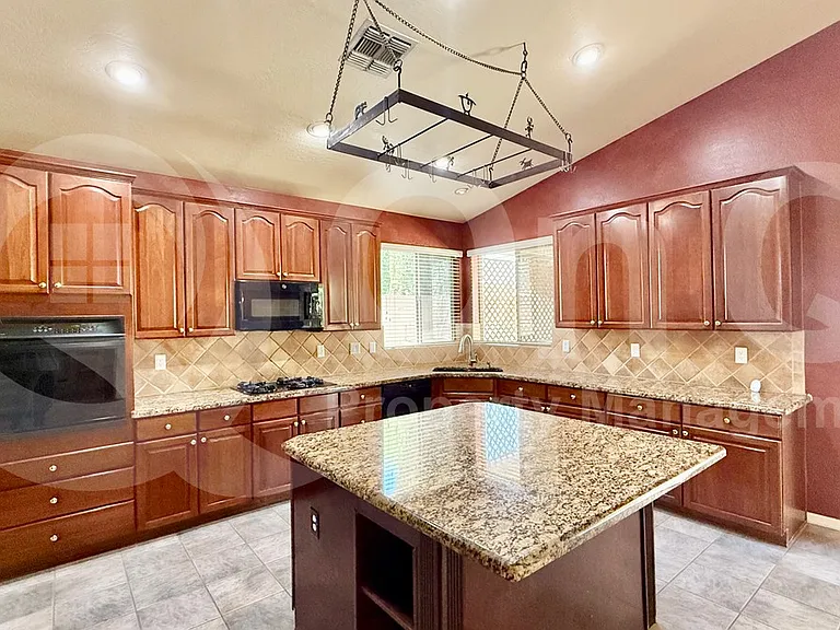 21708 N 70th Dr — Photo 4