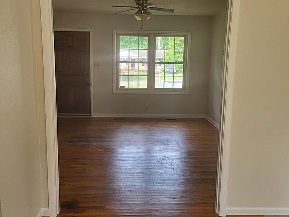 2nd image of 3414 McChoen Dr