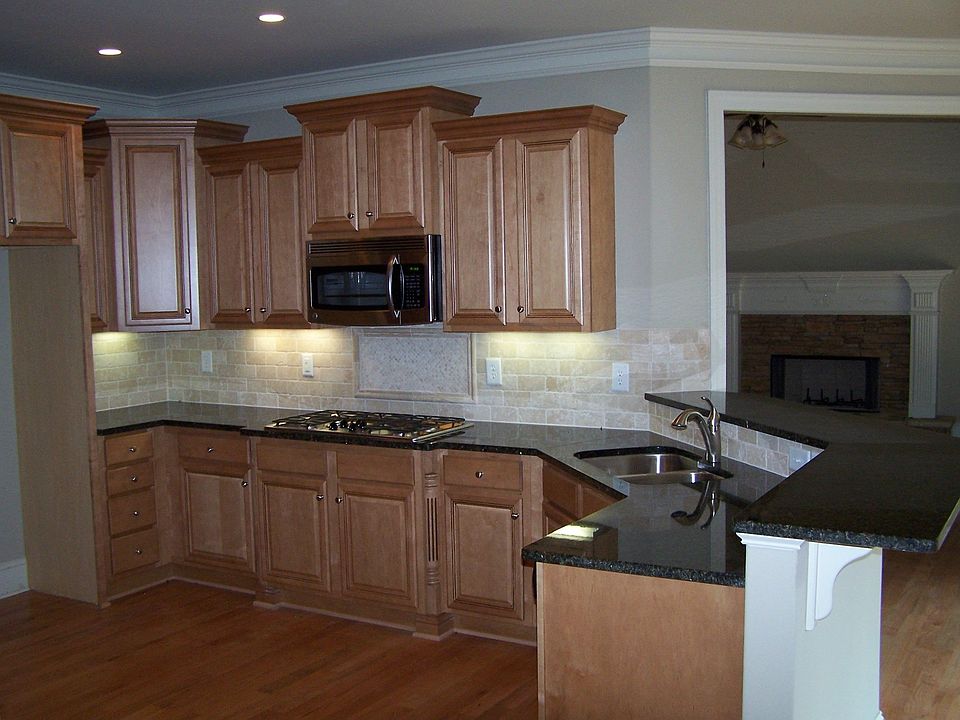 2nd image of 204 Fountain Oak Way